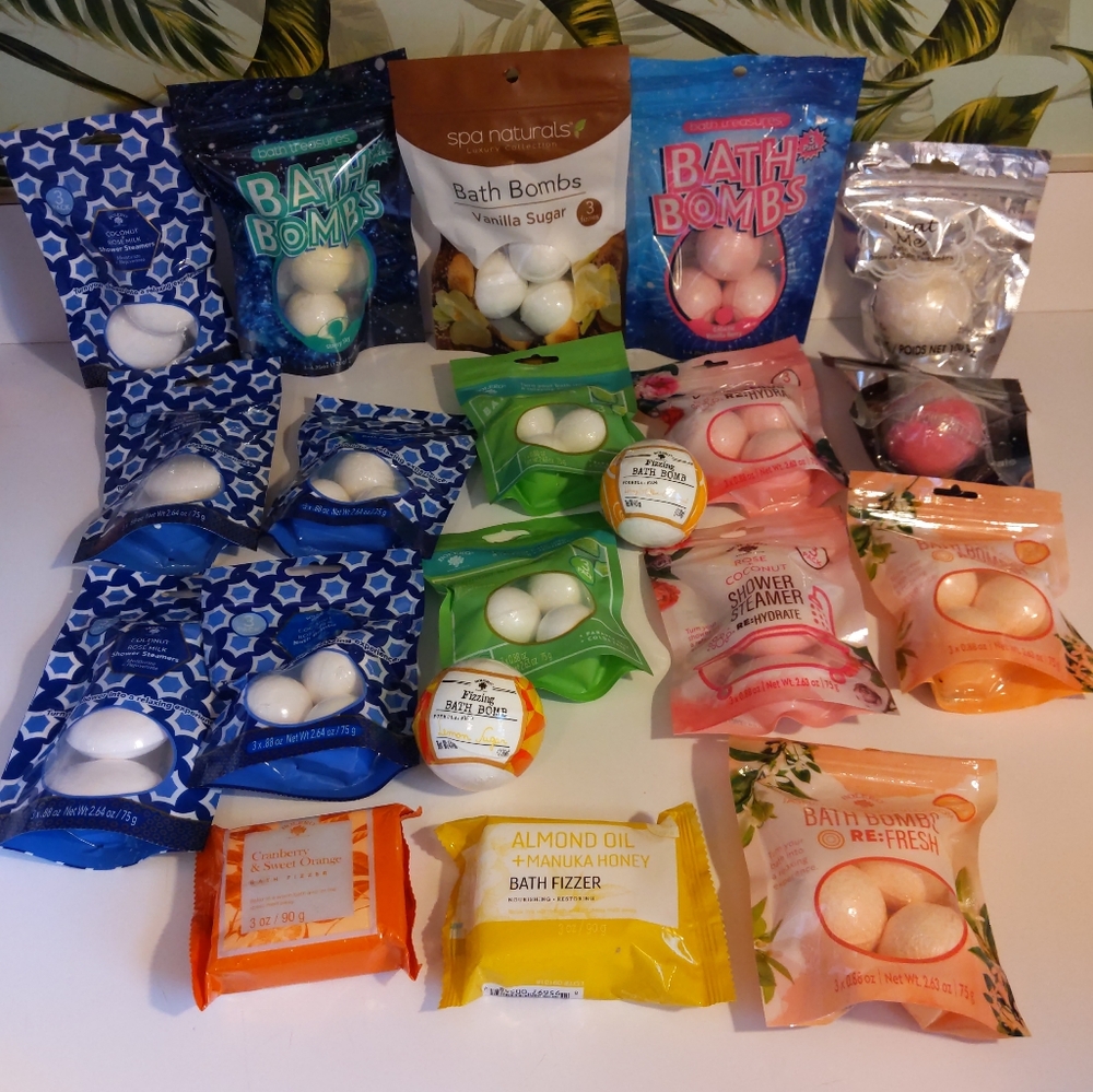 20 PKG BOLERO OF BEVERLY HILLS BATH BOMBS